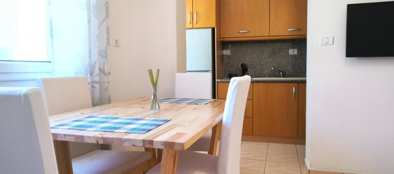 Central Apartment, Fully Equipped ฮีมาเรอ ภายนอก รูปภาพ